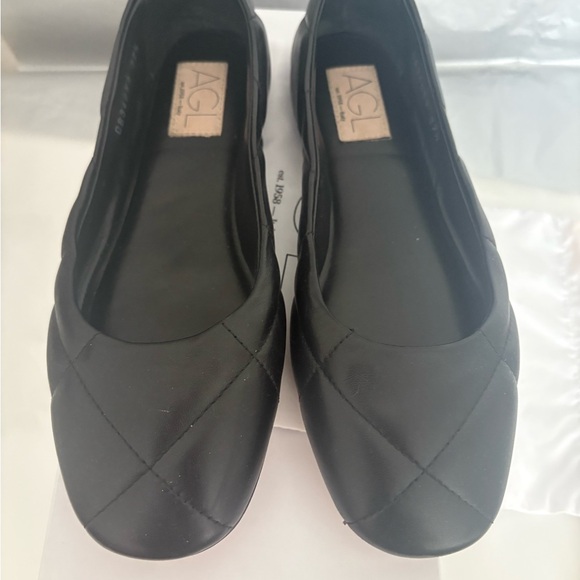 AGL Karin Nero Black Quilted Slip-On Flats - Picture 1 of 8